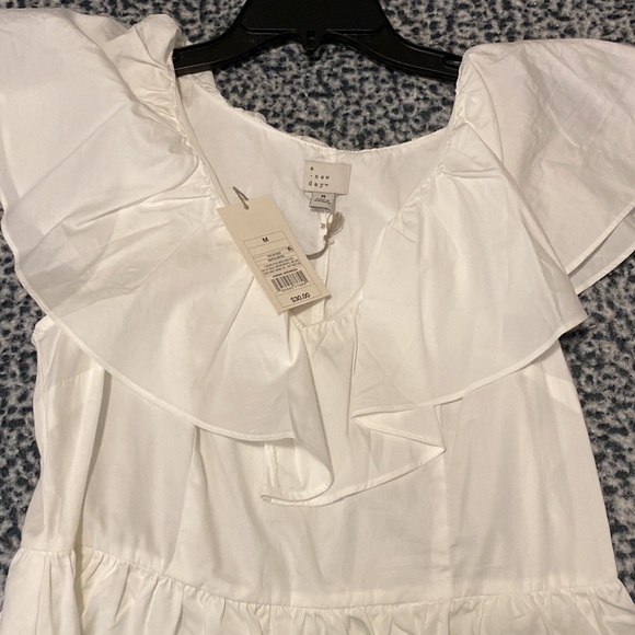 White Summer/Spring Dress - Picture 4 of 4